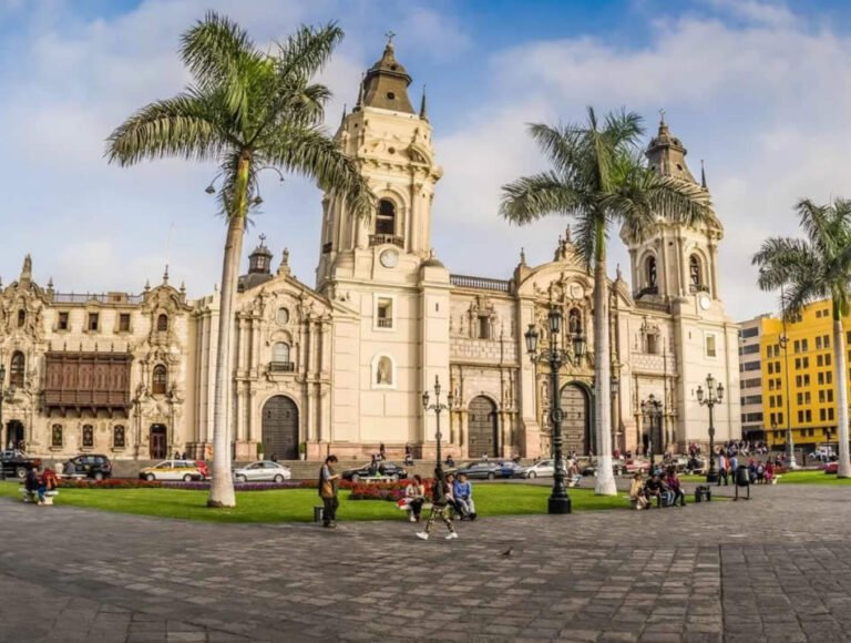 CITY TOUR LIMA & CATACOMBS -imagen 1