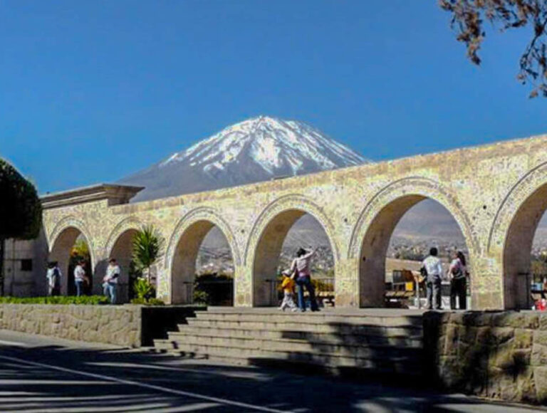 EXCURSION TO THE CAMPIÑA BY TOURIST BUS -imagen 2