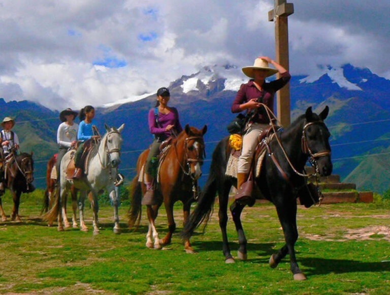 MYSTICAL HORSEBACK RIDING -imagen 4